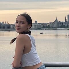 Камилла Сулейманова
