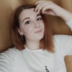 Алена Халманова